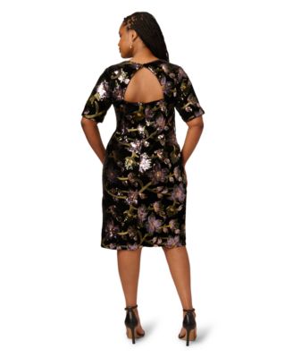 Plus Size Sweetheart Neck Sheath Dress