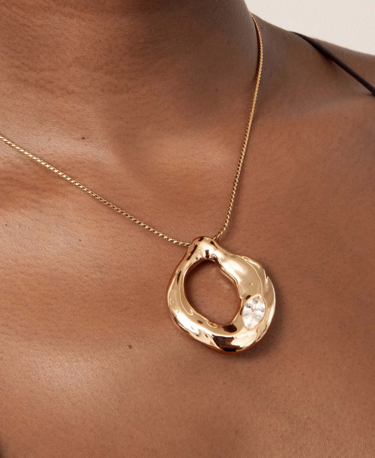 Ettika Molten Marquise Pendant Necklace