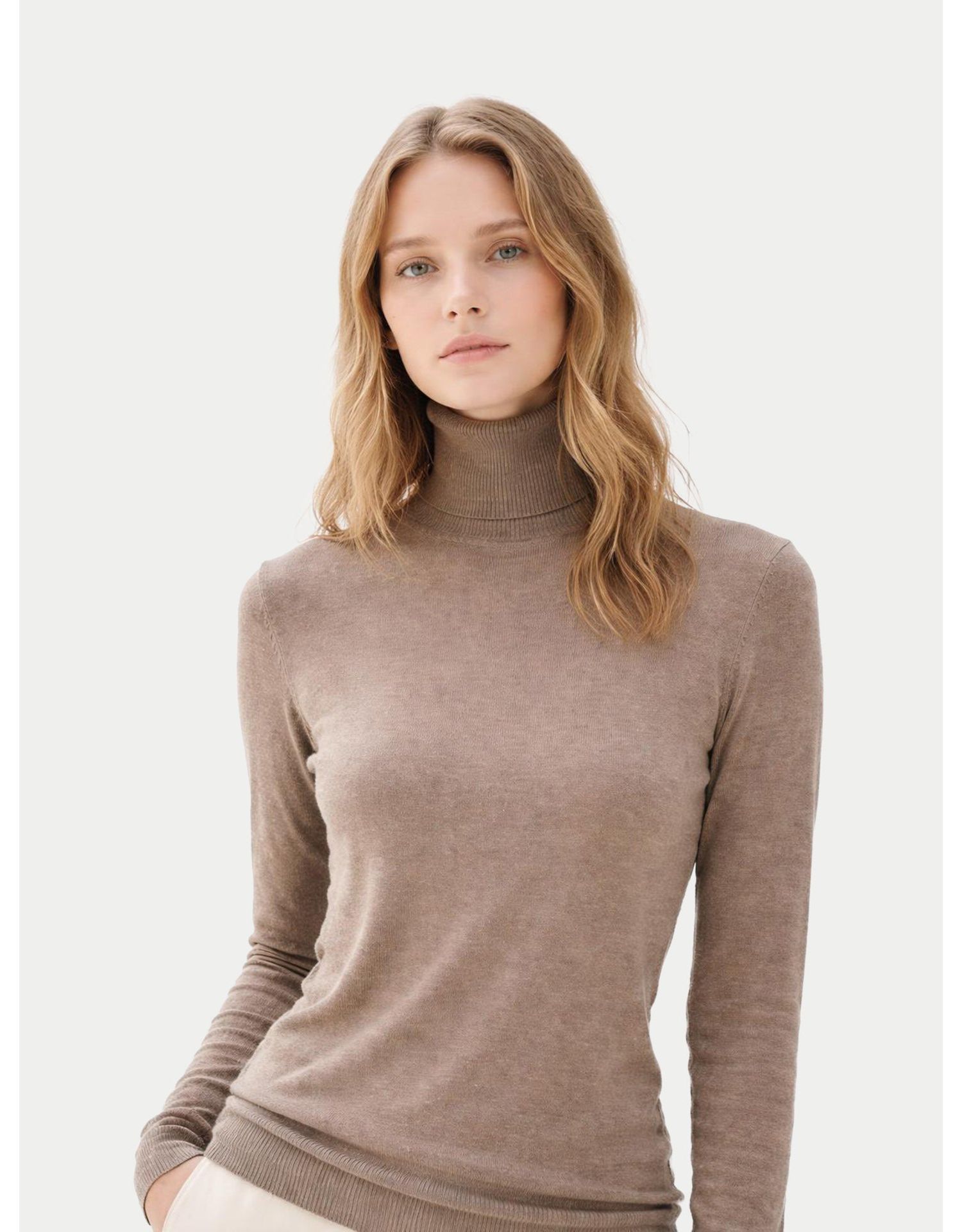 Women's Essential Cashmere-Silk T-Neck Sweater