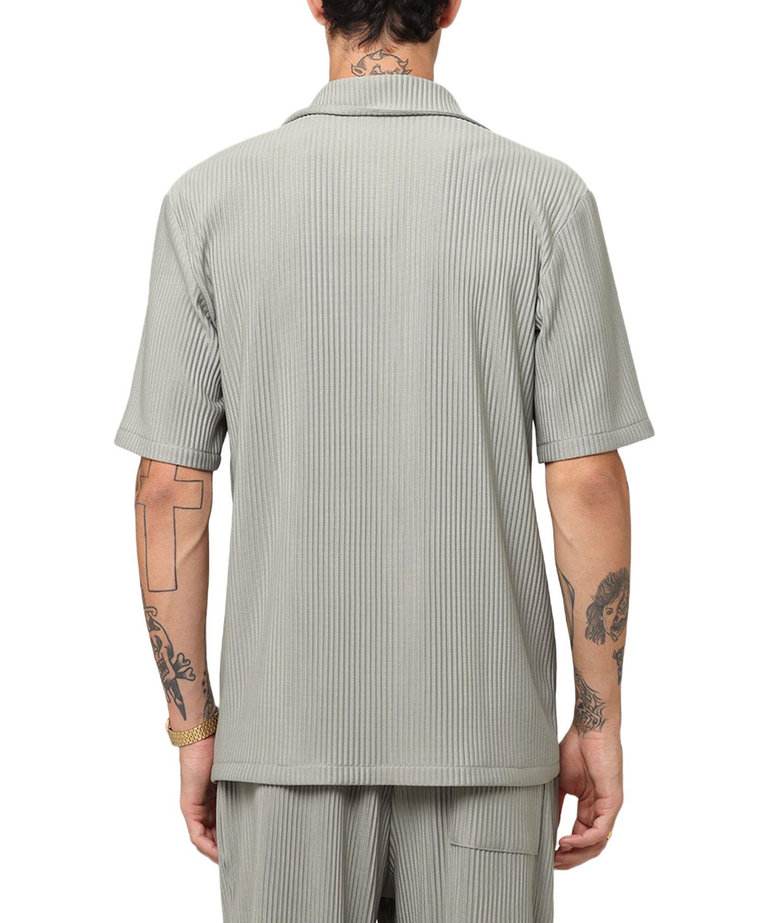 Men's Pleated Button Up Shirt - Olive M