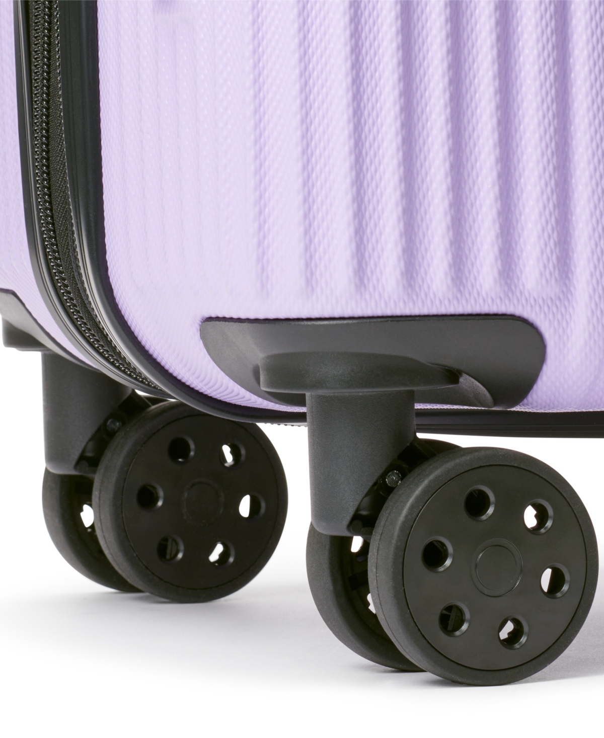 Marc New York Horizon 25" Upright Luggage