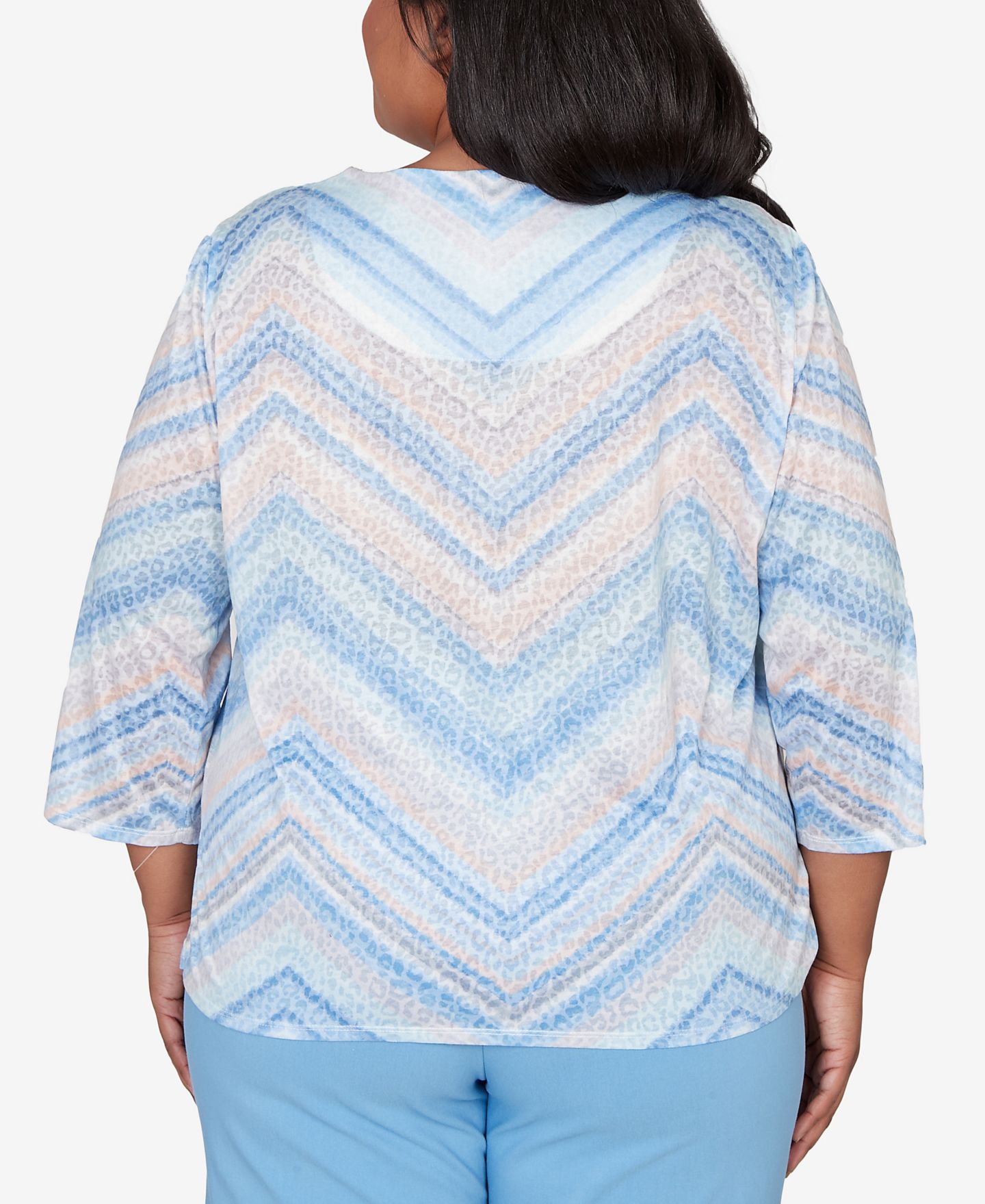 Женский топ Alfred Dunner Plus Size St. Augustine Chevron Print Lace Trim Crew Neck, цвет: Синий разноцветный — фото 5