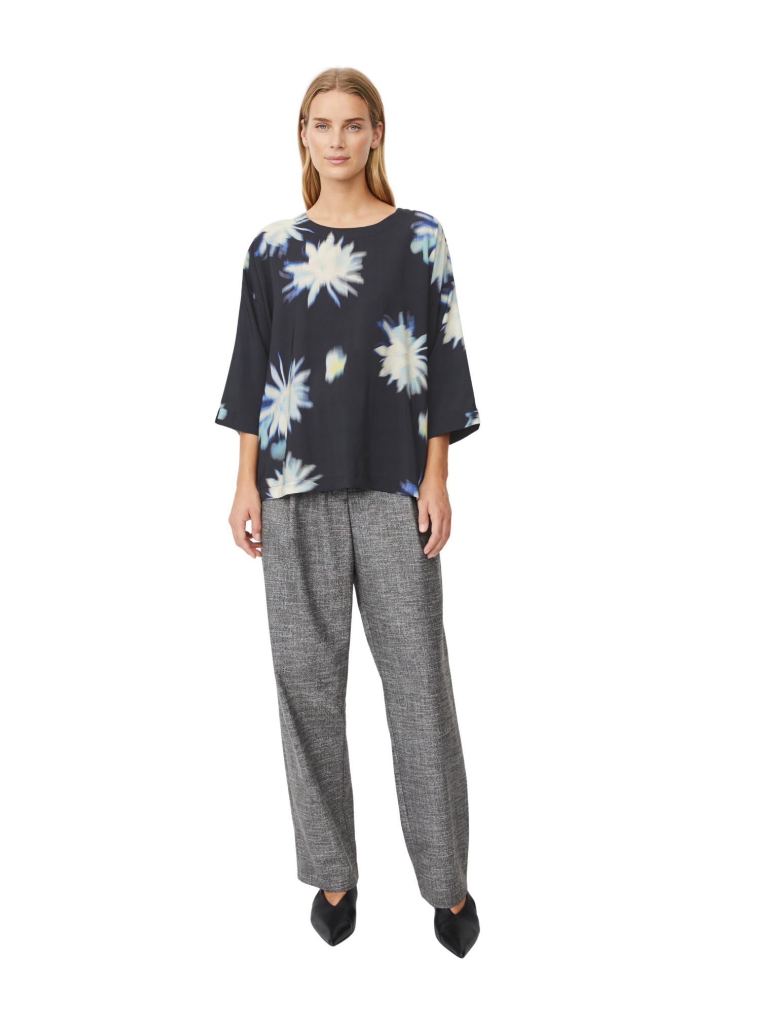 Women's Becca 3/4 Sleeve Round Neck Blouse