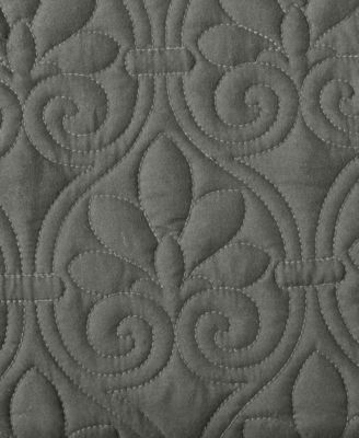 Quebec Open Corner Pleated Quilted Bedspread, Queen