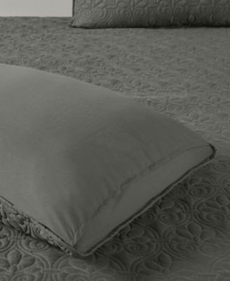 Quebec Open Corner Pleated Quilted Bedspread, King