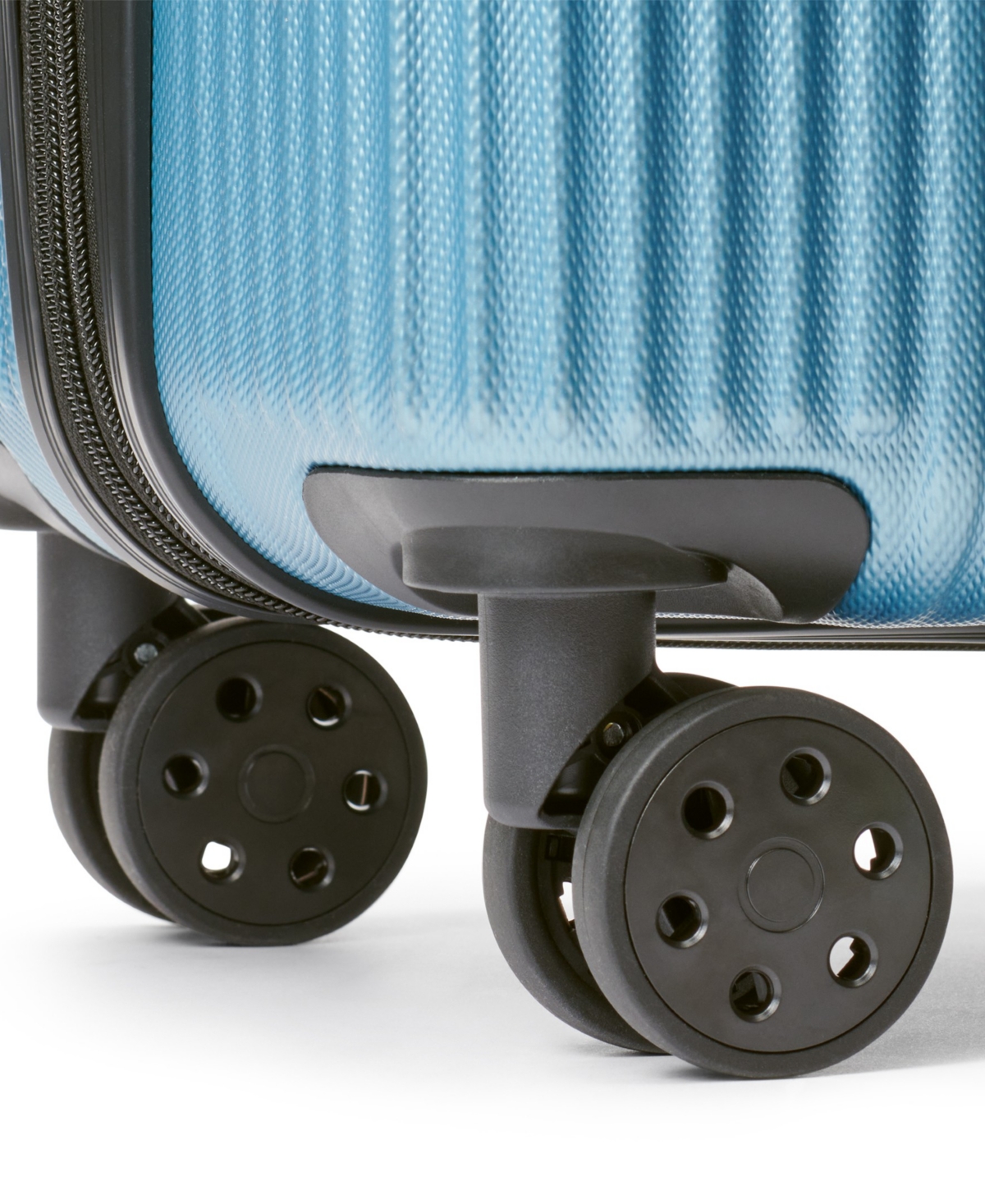 Marc New York Horizon 21" Upright Luggage In Blue