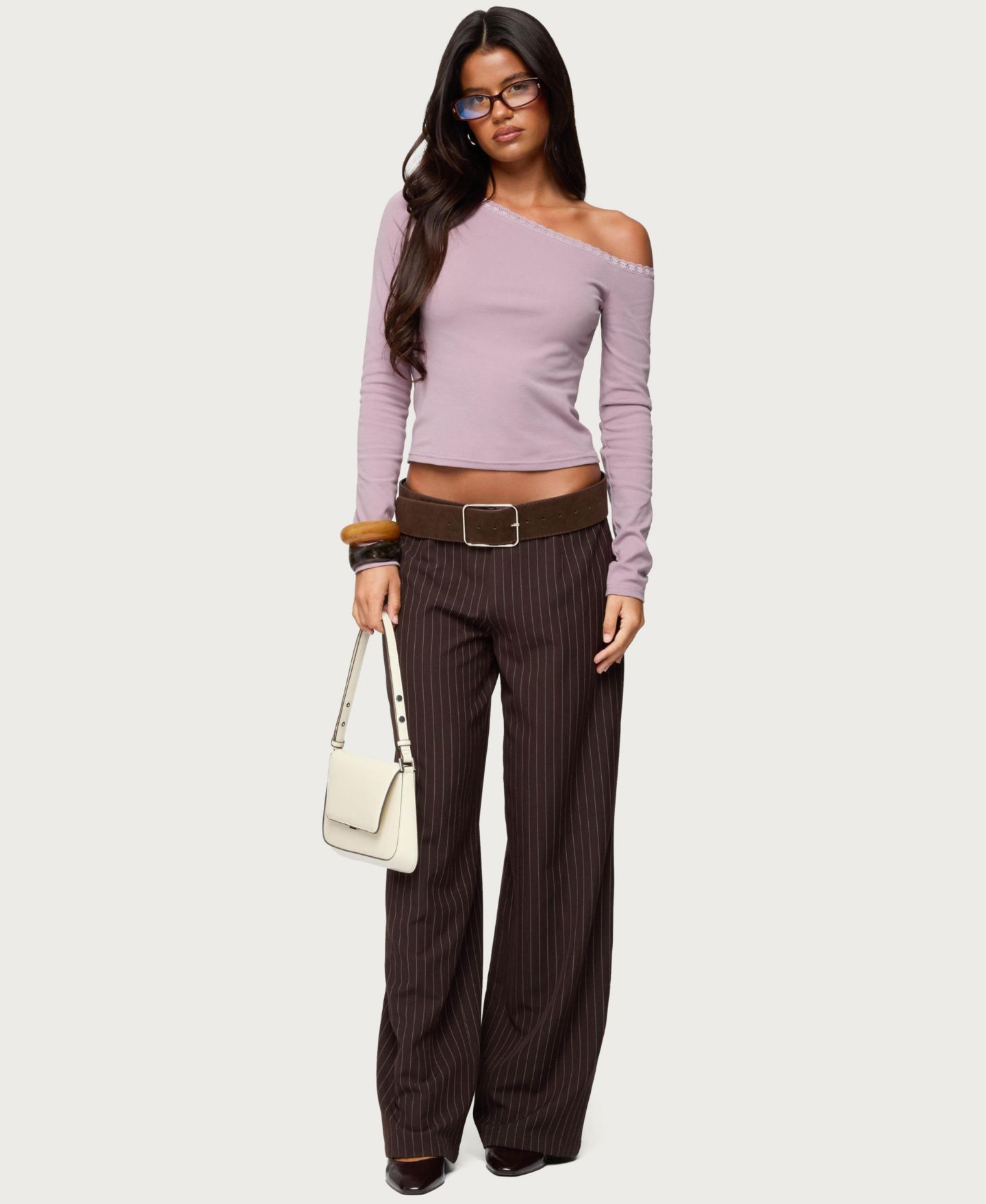 Женский топ Edikted Emmiline Lacey Off Shoulder, цвет: Фиолетовый — фото 5