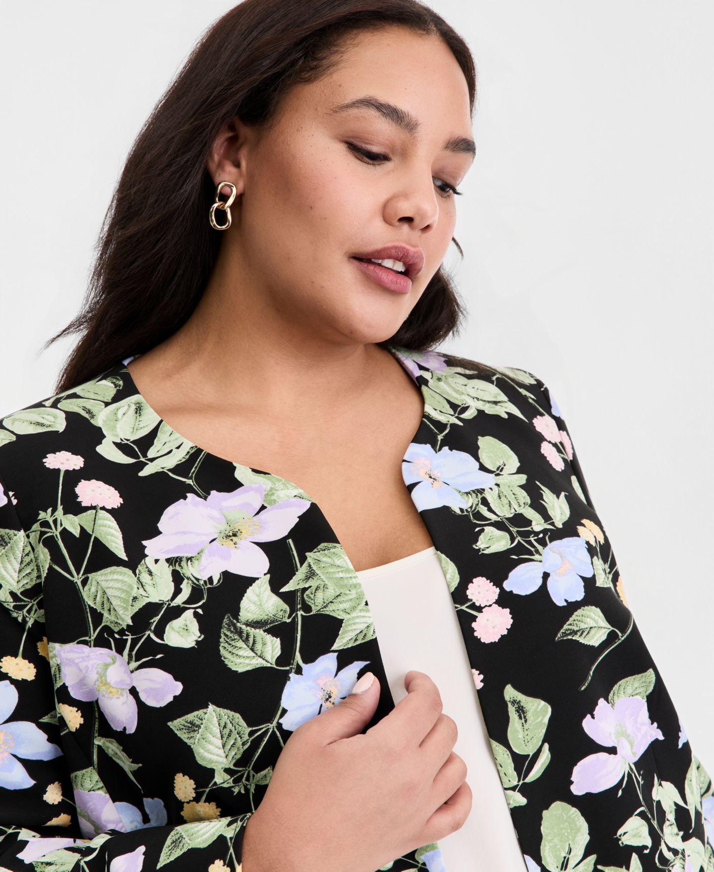 Женская куртка Kasper Plus Size Floral Print Open-Front, цвет: Чёрный разноцветный — фото 3