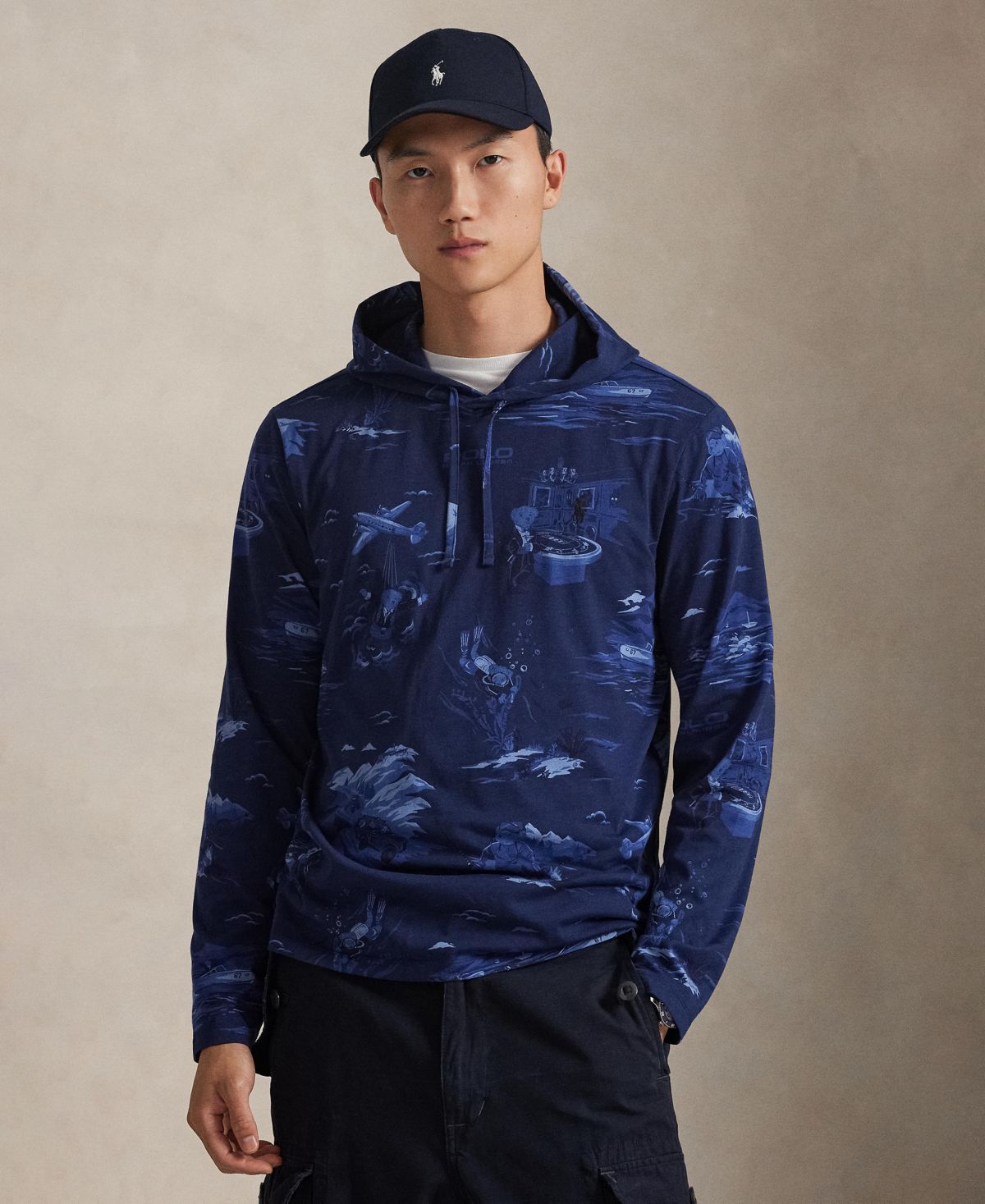 Мужская анимированная футболка с капюшоном и длинными рукавами