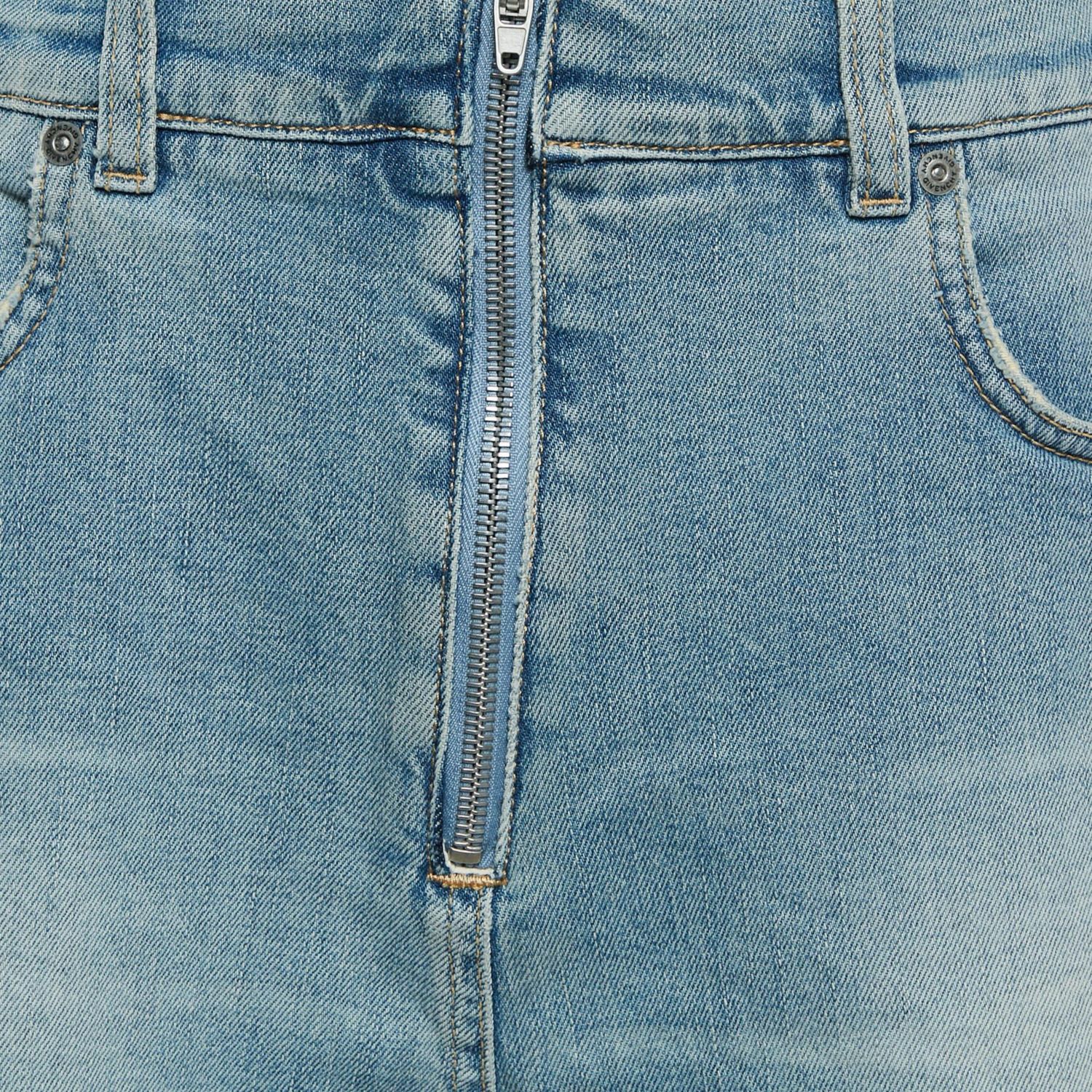 Women's Blue Washed Denim Raw Edge Detail Shorts
