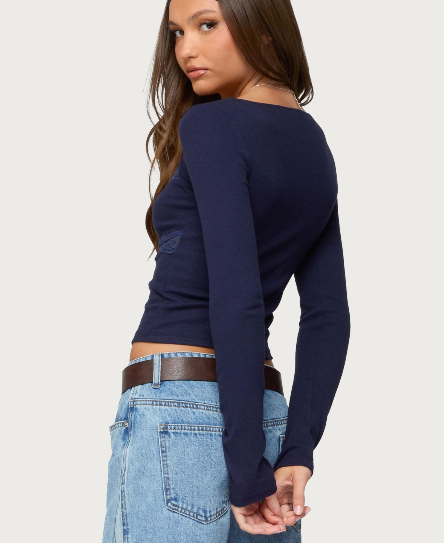 Женский топ Edikted Kathi Lacey Long Sleeve, цвет: Тёмно-синий — фото 3