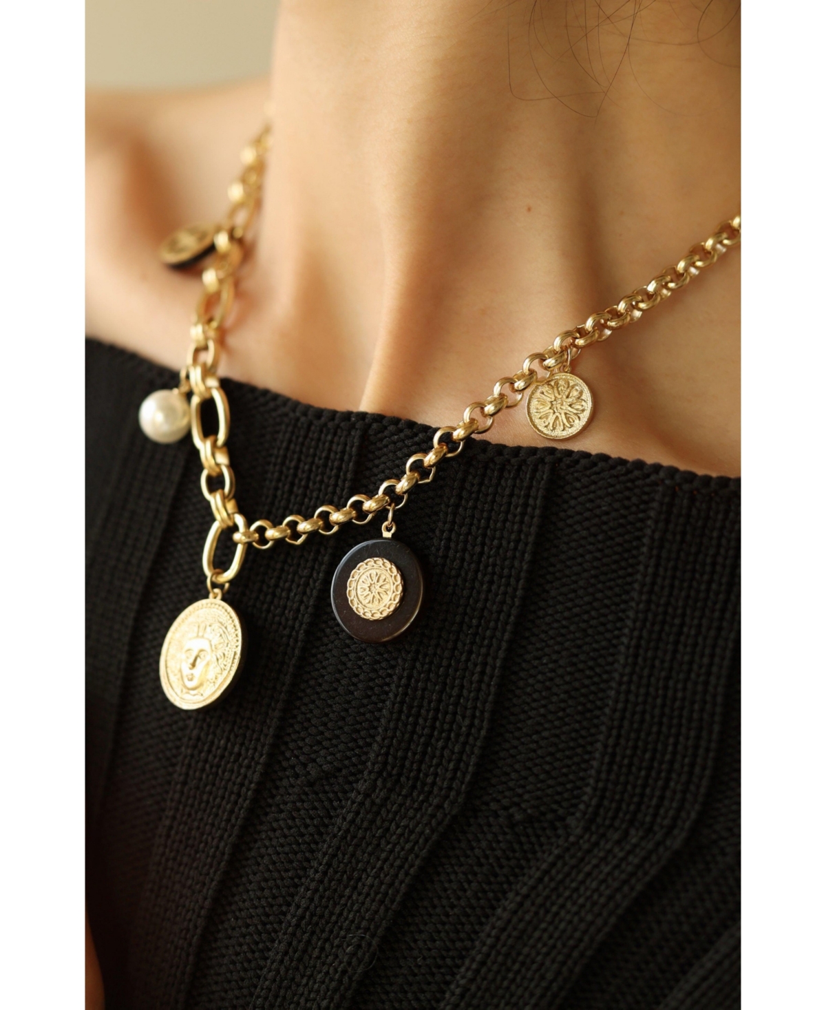 Retro Chic Retro Coin Necklace
