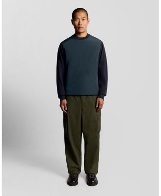 Men's Half Raglan Hybrid Long Sweatshirt.