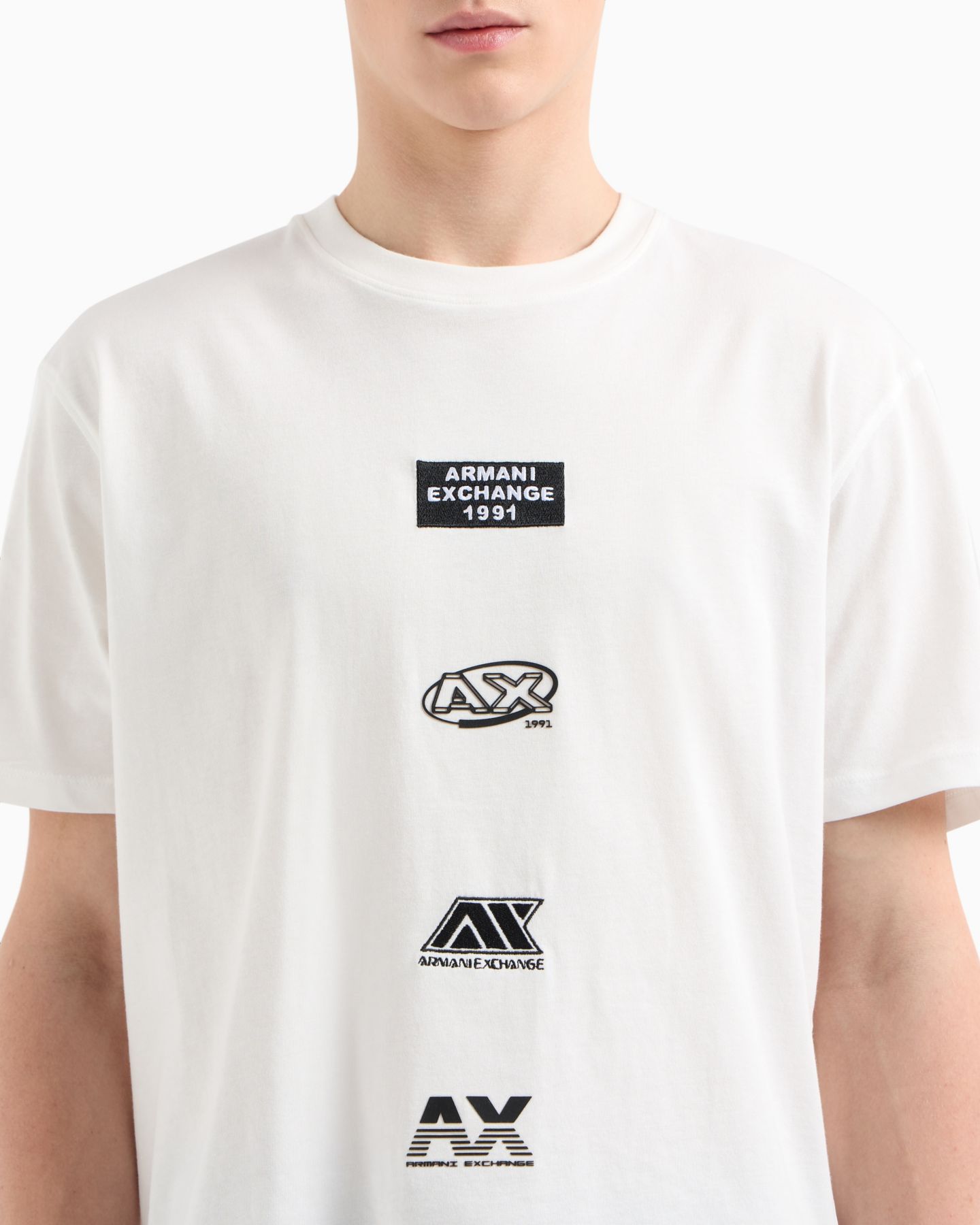Мужская футболка A|X Armani Exchange Classic Fit Short Sleeve Stacked Logo Graphic, цвет: Молочный белый — фото 3