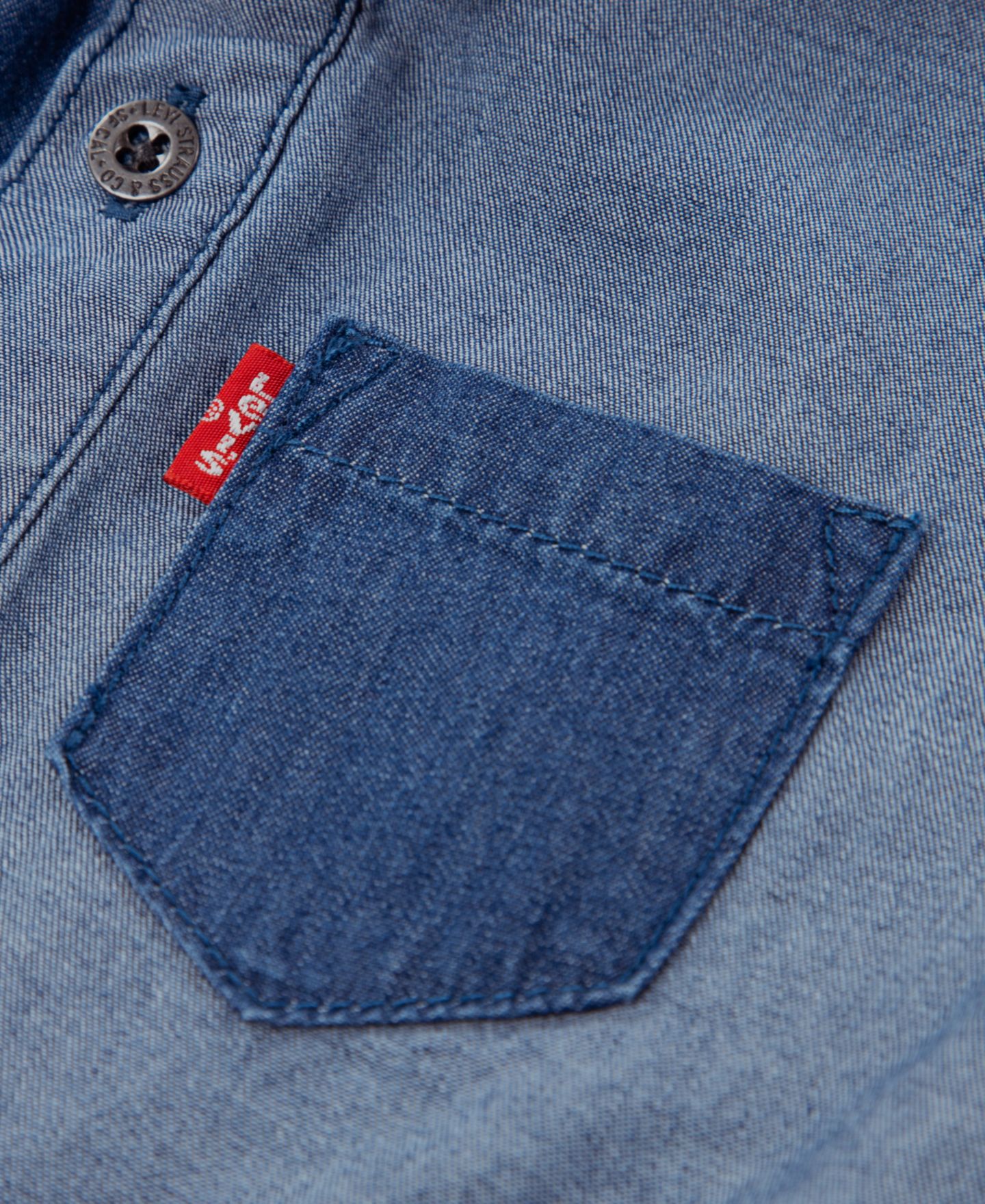 Комплект Levi's Shadeblock Shirt and Jogger Pants, 2-Piece Set для мальчиков-малышей, цвет: Синий / Хаки — фото 3