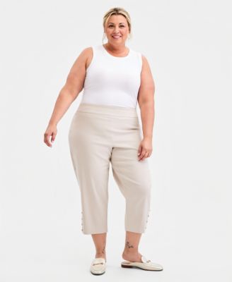 Plus Size Side-Button Capri Pants