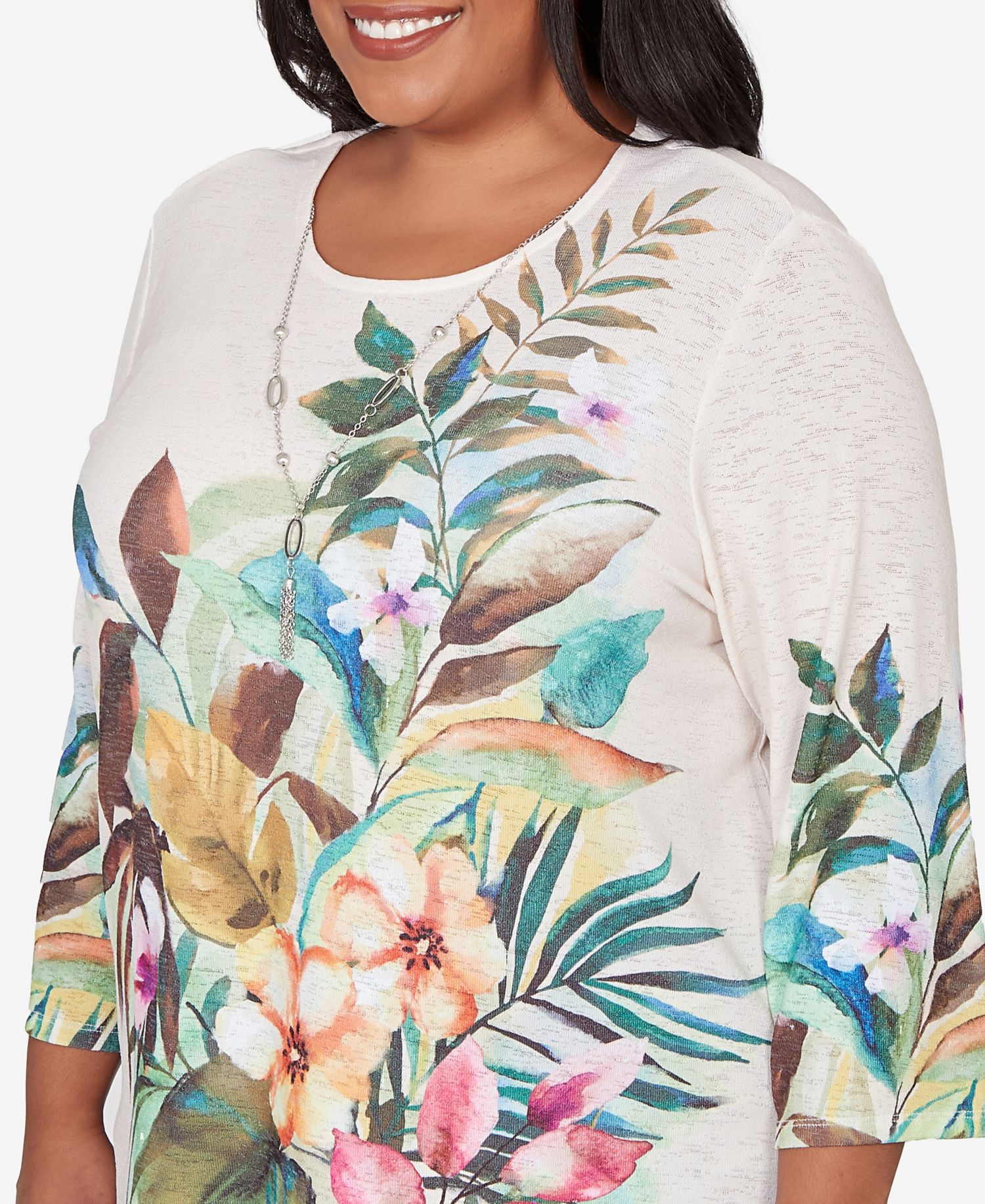 Plus Size Classic Tropical Print Top with Necklace