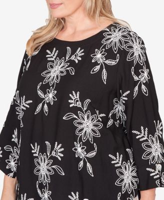 Plus Size Classic Tossed Floral Embroidered Top