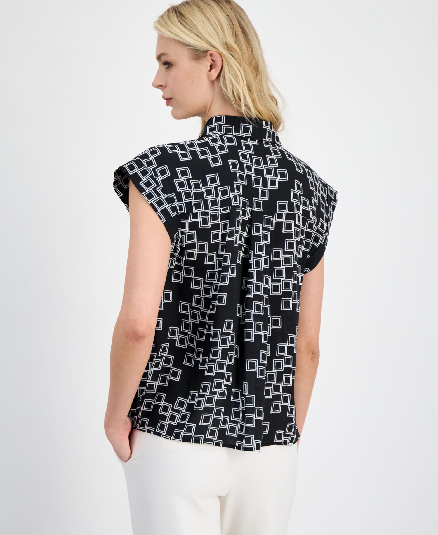 Women's Printed Point Collar Shirt