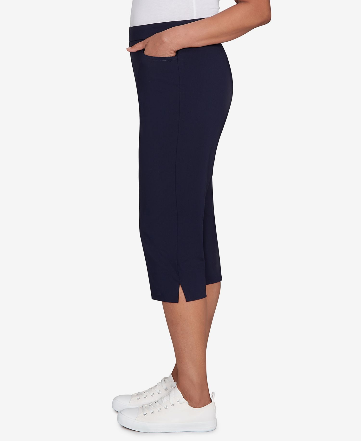 Petite Classic Allure Stretch Clamdigger Pants