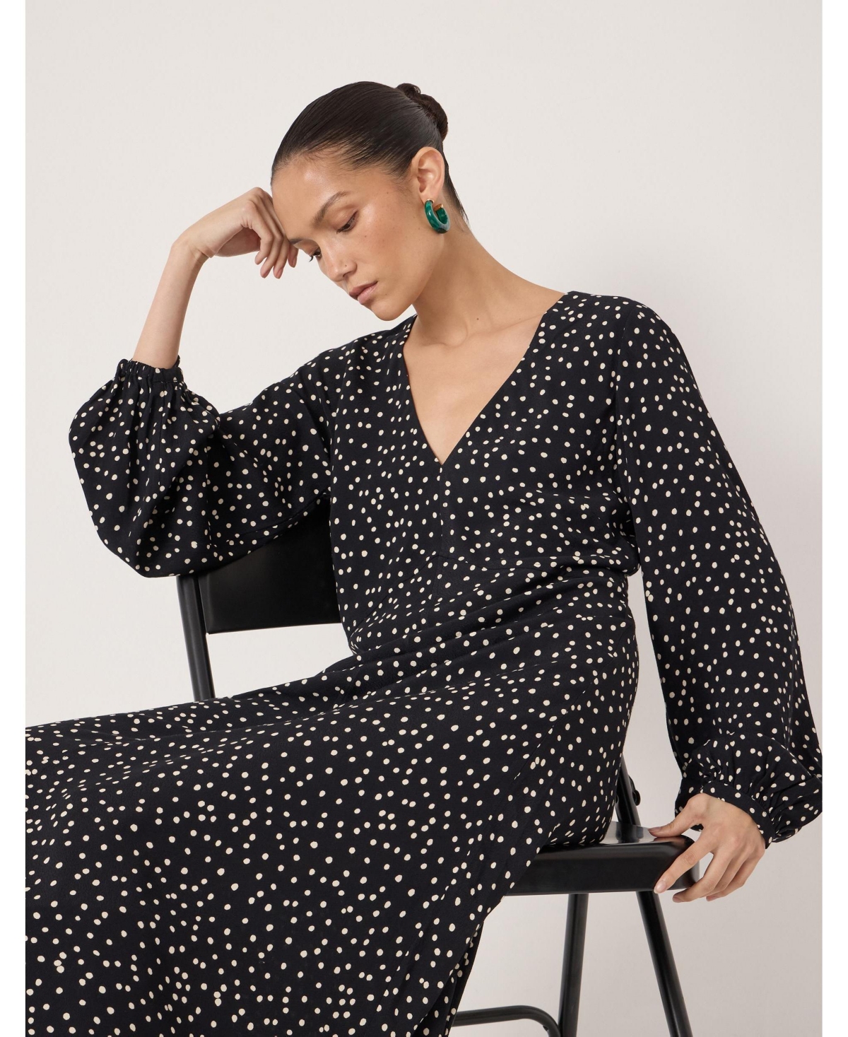 Hush Women's V-Neck Long Sleeve Crepe Dress