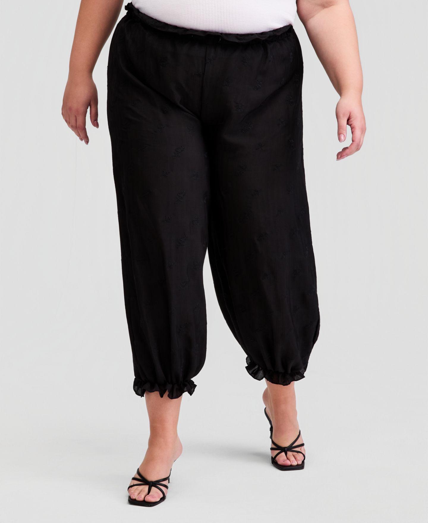 Женские брюки And Now This Trendy Plus Size Embroidered Balloon-Leg, цвет: Чёрный — фото 3