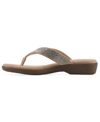 Women's Becharm Thong Sandals