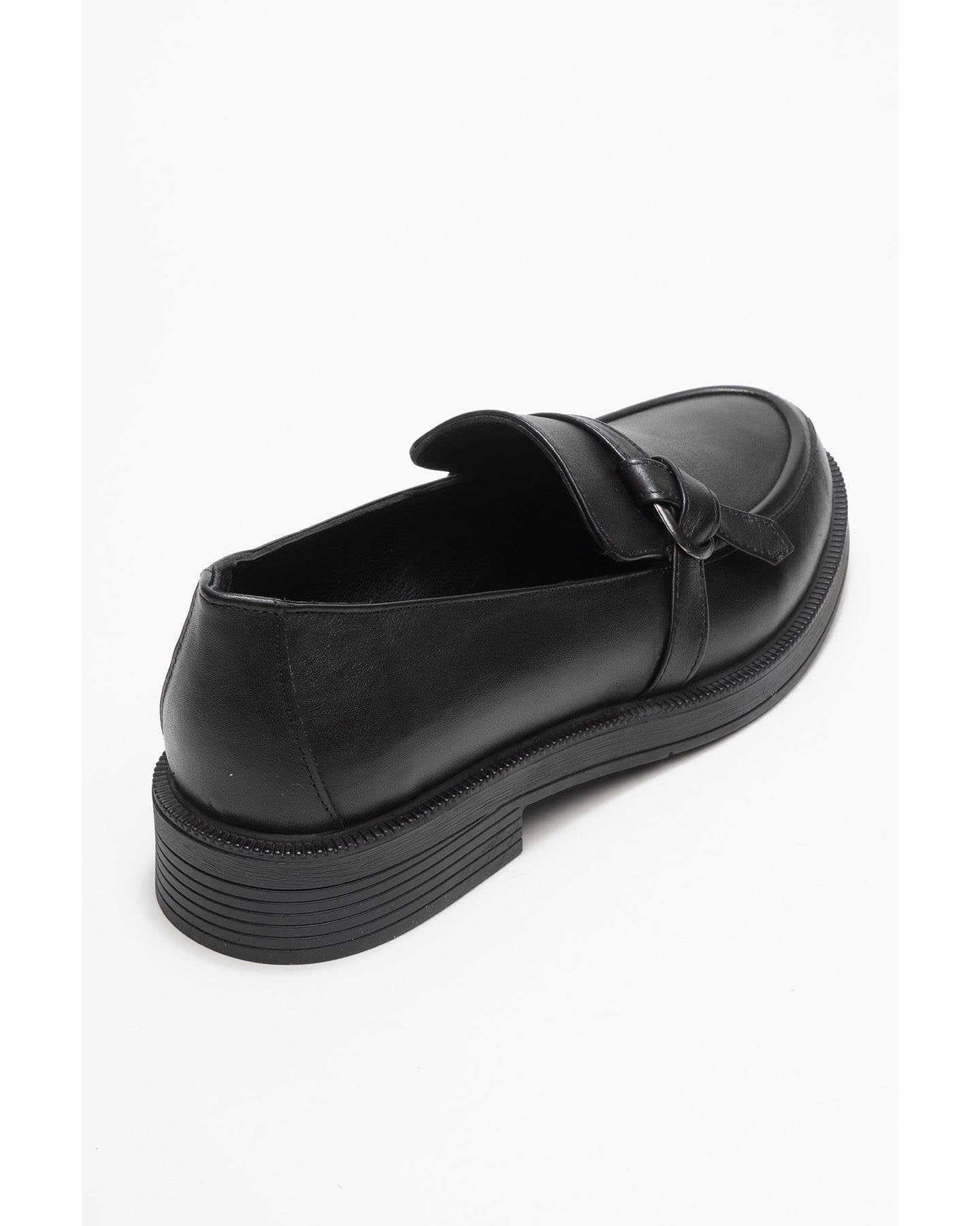 Женские туфли Forever & Always Shoes Women Galea Buckled Leather, цвет: Чёрный кожаный — фото 6