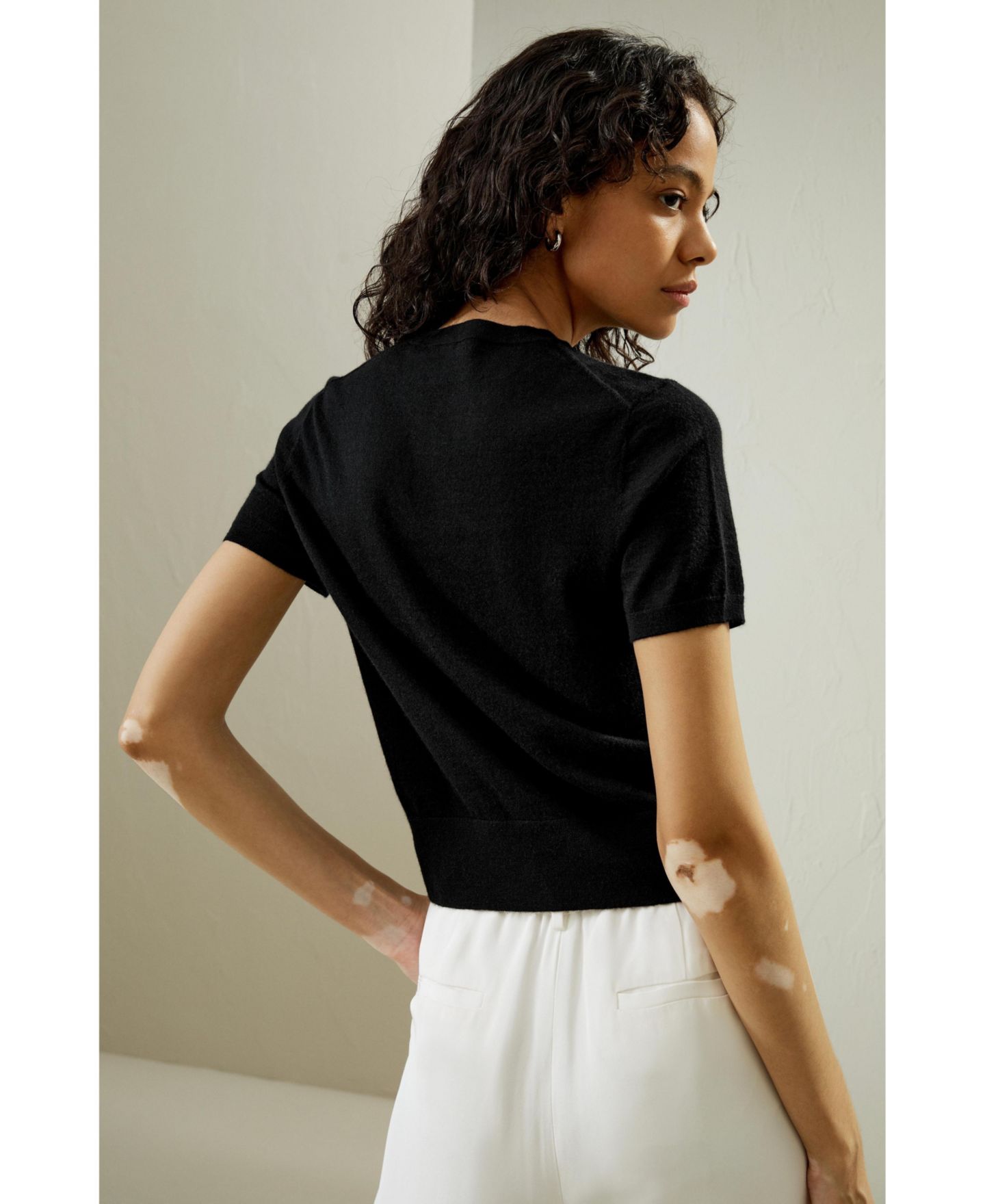 Женский свитер LILYSILK Cashmere Round Neck, цвет: Чёрный — фото 2