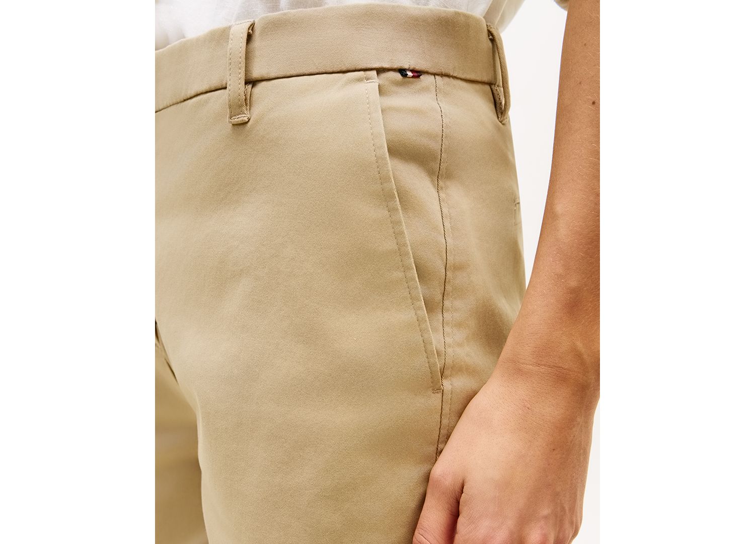 Women's Twill Slim Straight Shorts