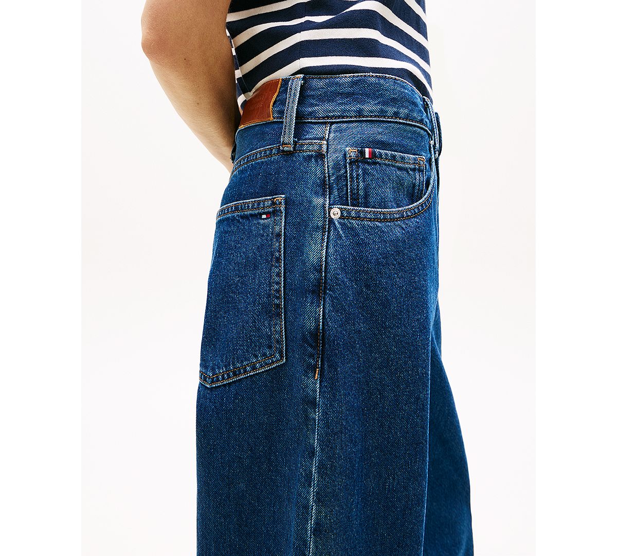 Tommy Hilfiger Women's Emi High-Rise Barrel Jeans view 3 — MAYCSS fashion products