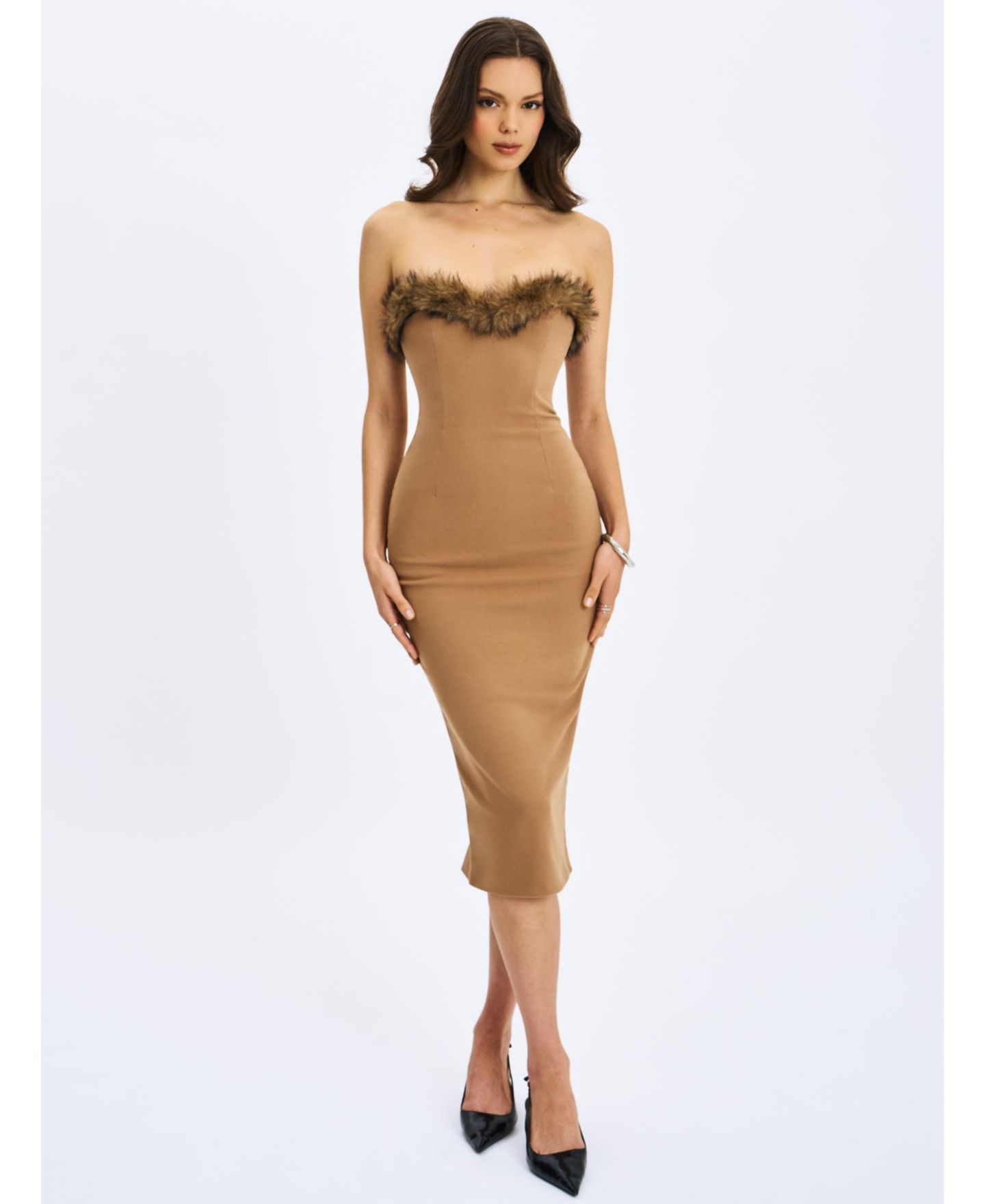 Женское платье Miss Circle Rayanne Chestnut Strapless Fur-Trimmed Sweetheart Maxi, цвет: Коричневый — фото 7
