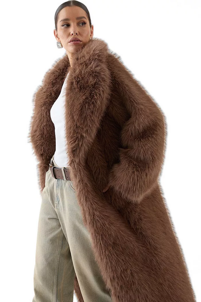 Women's Long Faux Fur Wide Collar Coat - thumbnail 2