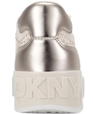 Women's Mallory Studs Round Toe Sneakers