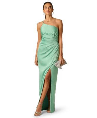Women's One-Shoulder Gown