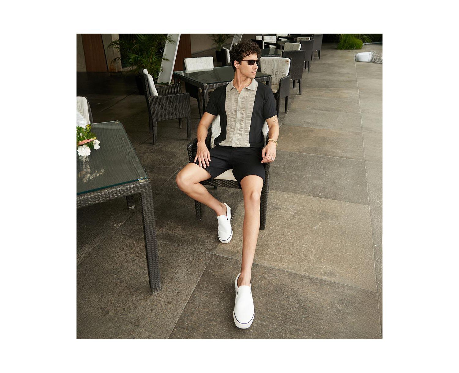 Men's Sand Beige & Onyx Black Block-Knit Slim-Fit Shirt