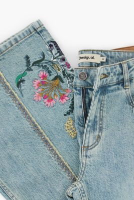 Women's Denim pants with floral stitching