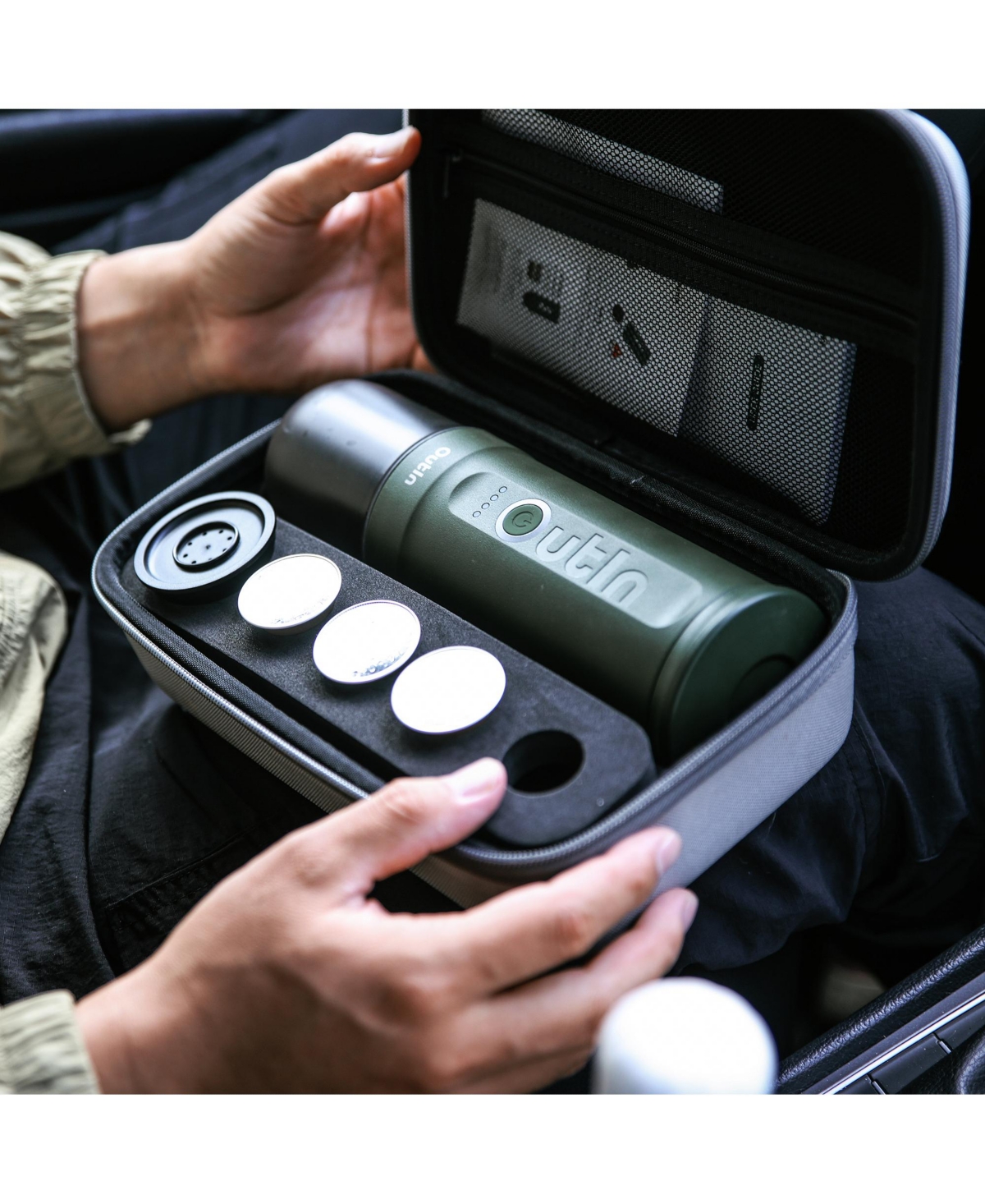 OutIn Nano Traveler Espresso Gift Set (Forest Green)