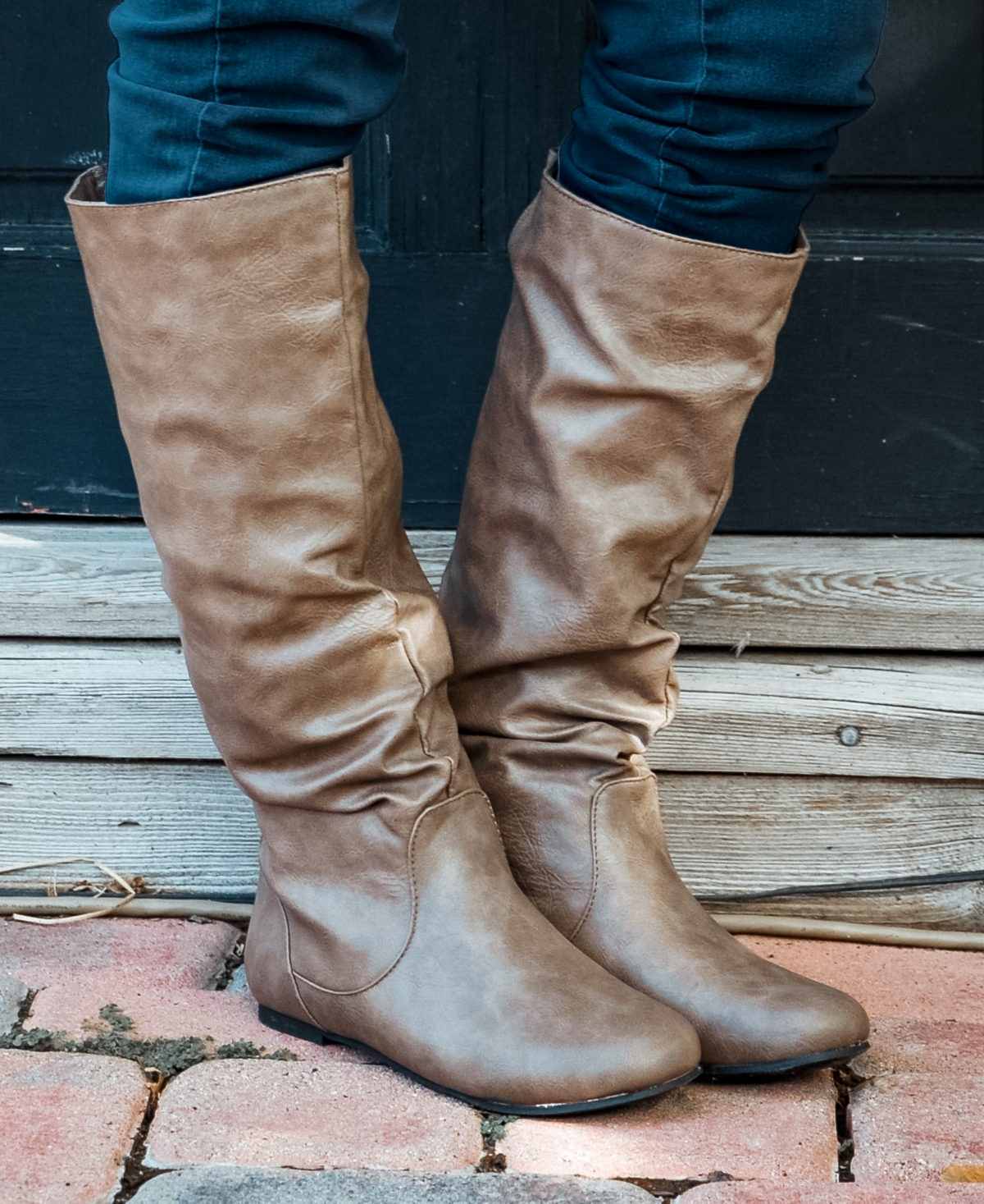 Journee Collection Women's Jayne Round Toe Riding Boots