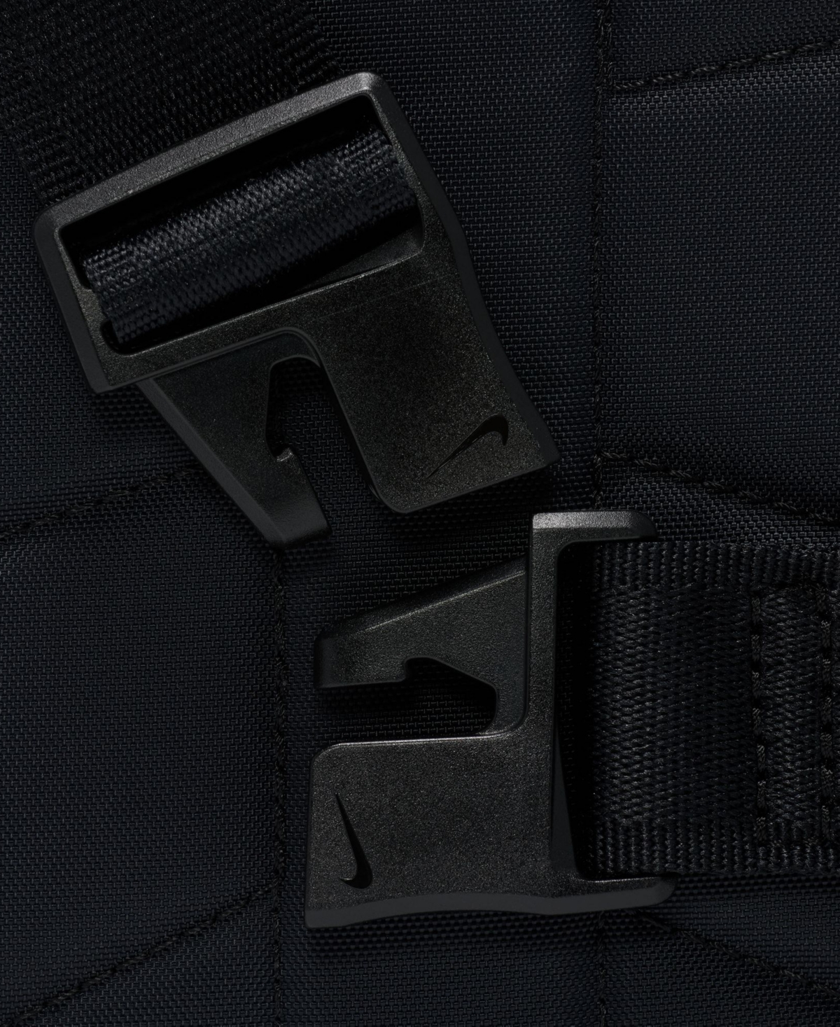 Nike Men's Sportswear Commute Crossbody Bag