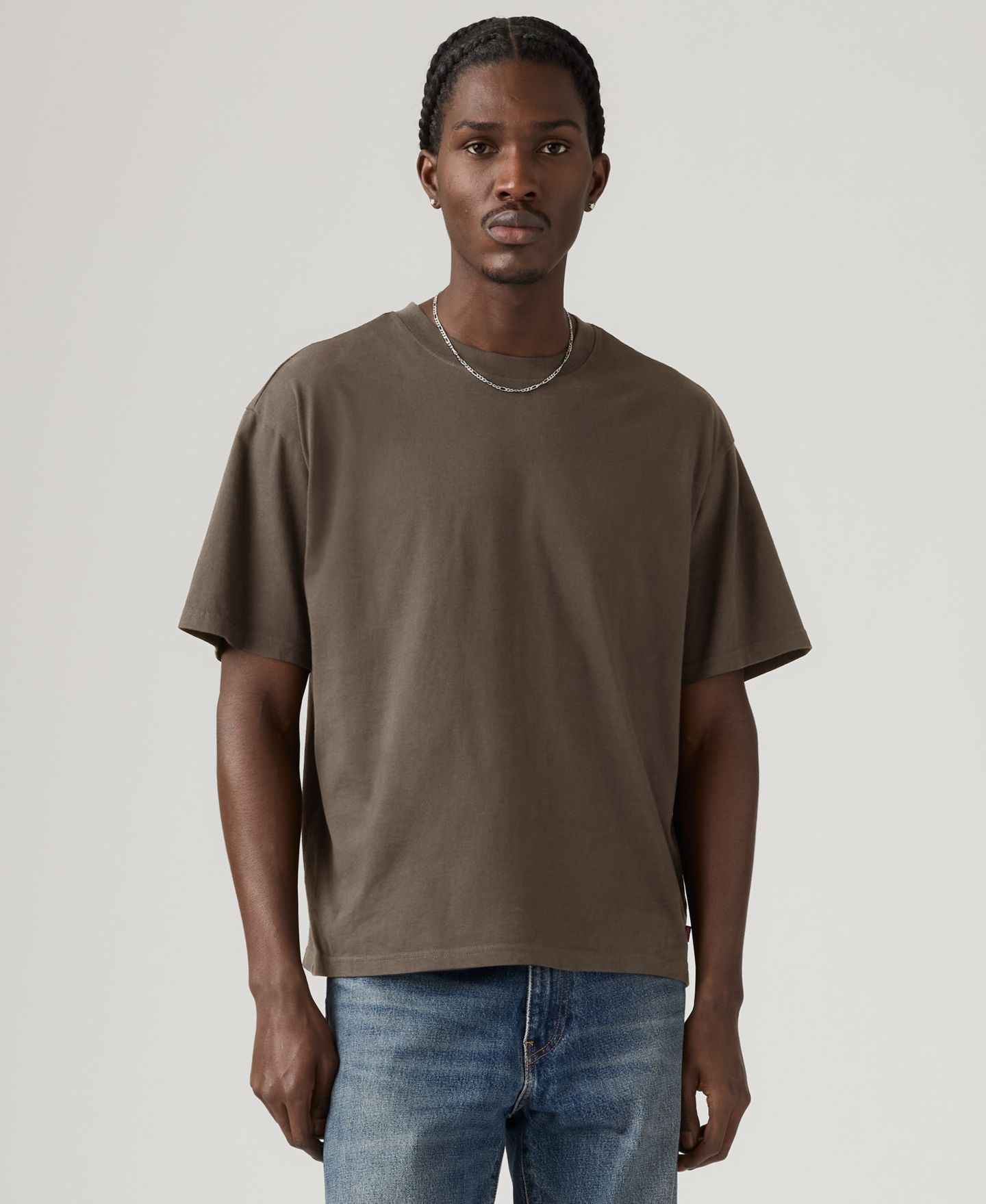 Мужская футболка Levi's Classic Cropped Boxy Short-Sleeve, цвет: Коричневый — фото 1