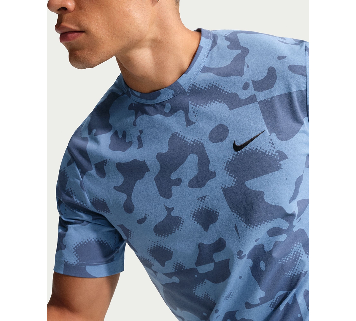 Nike Men's Hyverse Dri-fit Uv Short-Sleeve Training Crewneck T-Shirt