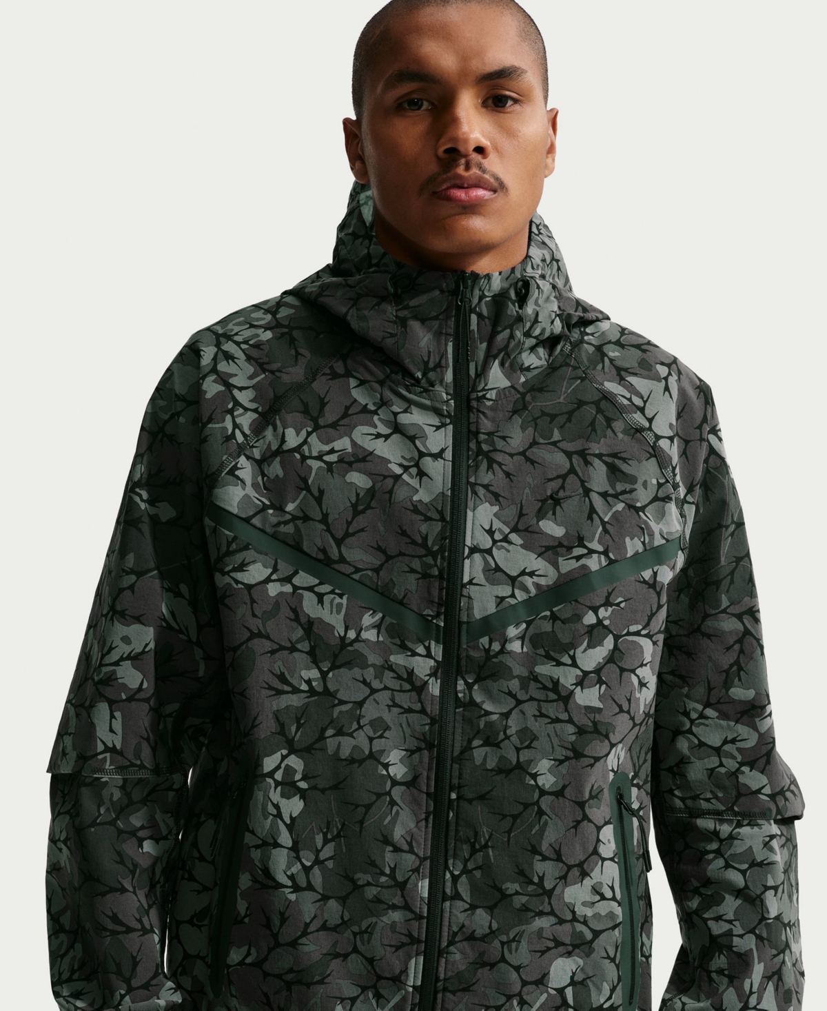 Nike Men's Tech Woven Full-Zip Wind Runner Jacket