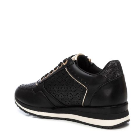 Женские кроссовки XTI Casual Sneakers With Side Zipper, цвет: Чёрный