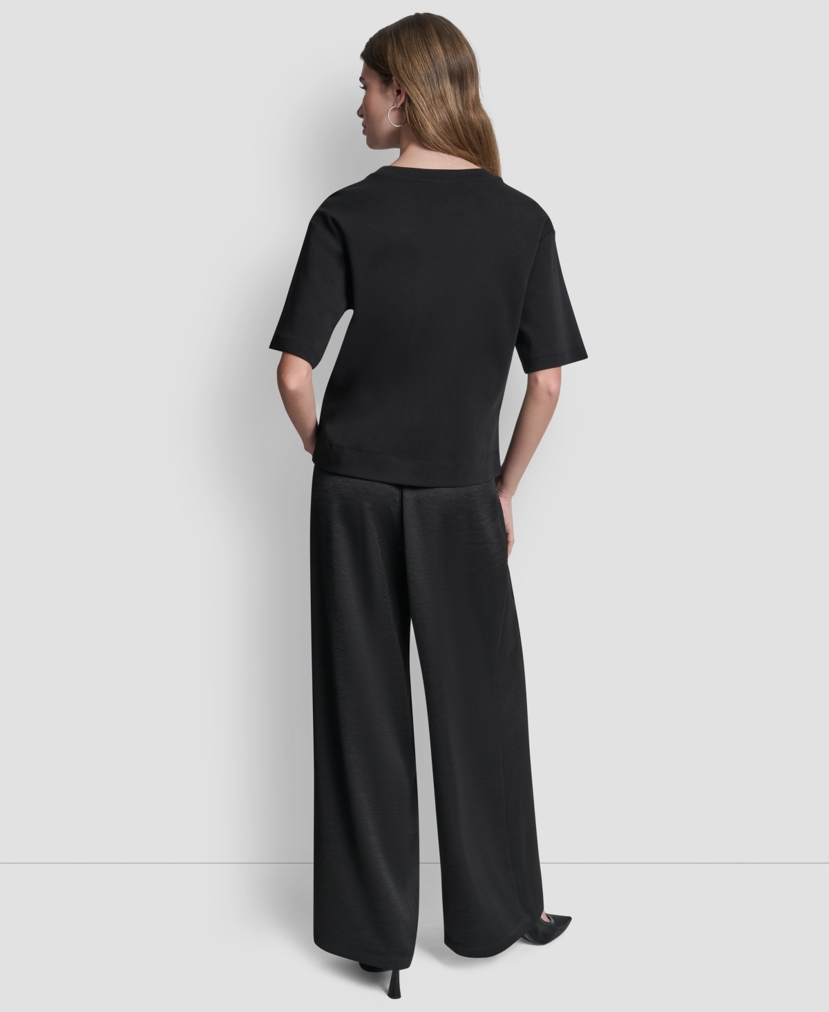 Dkny Women's Short-Sleeve Heart Script Logo Crew Neck Shirt