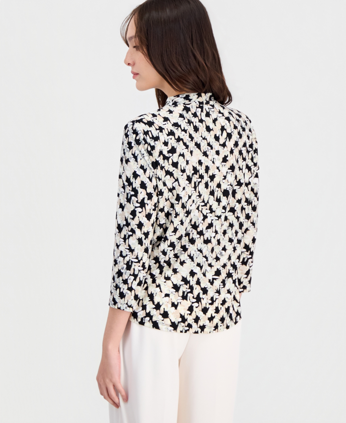 Anne Klein Essentials Petite Printed V-Neck 3/4-Sleeve Top
