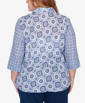 Plus Size Mykonos Geometric Button front closure Collared Top