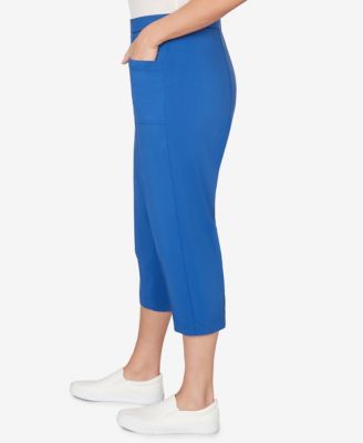 Plus Size The Royal Treatment Relaxed Flat Front Patch Pocket Capri Pants