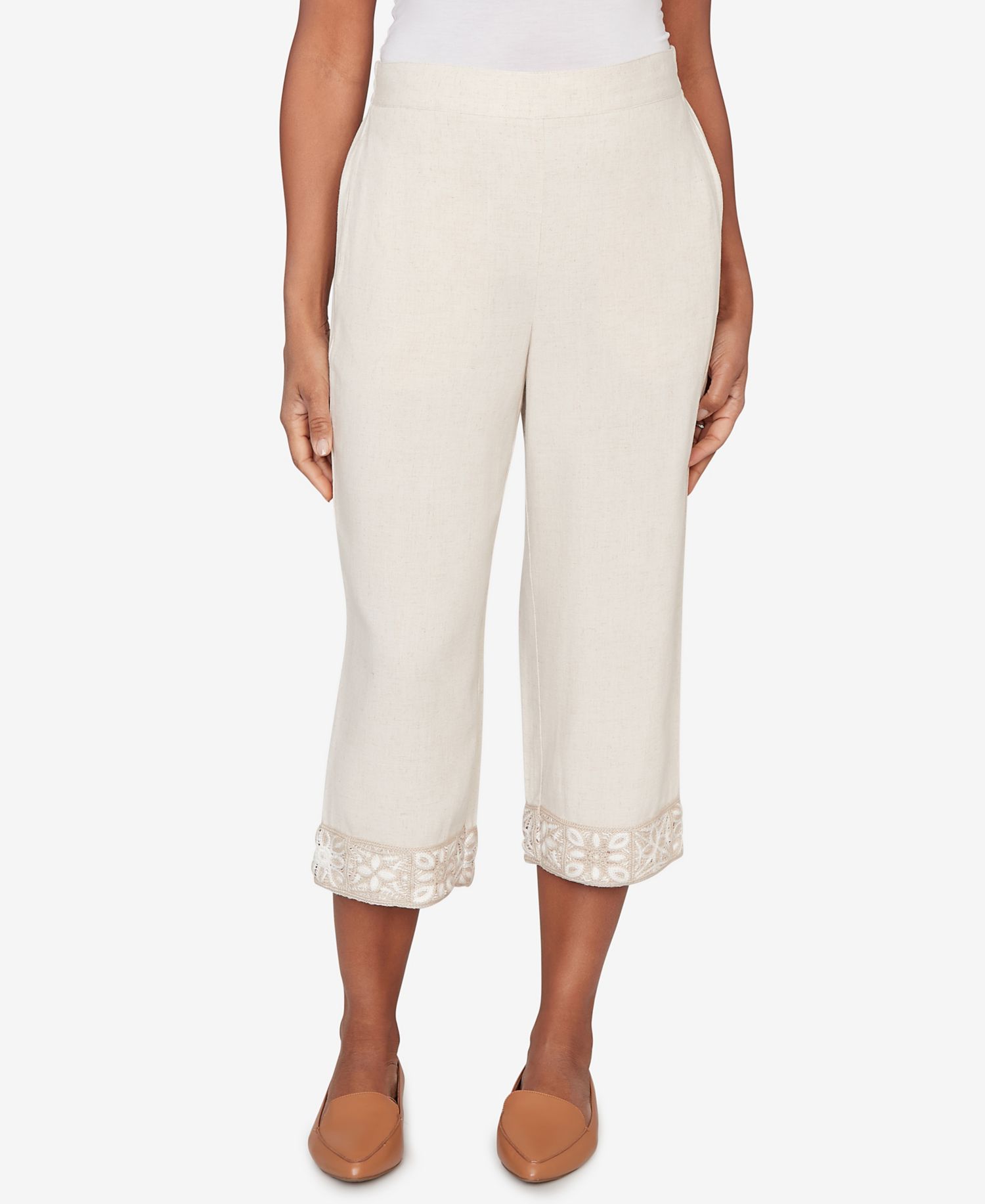 Plus Size Natural Wonder Crochet Trim Linen Capri Pants