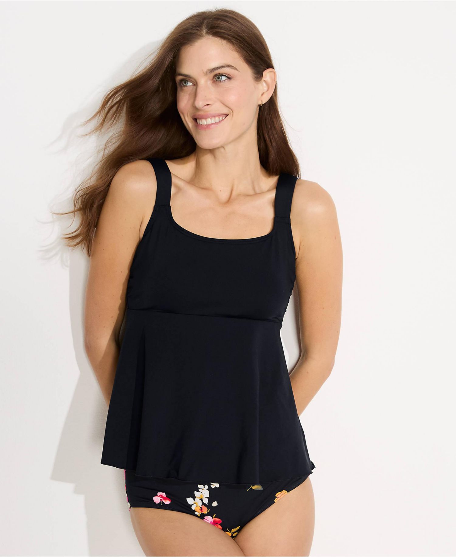 Women's DD-Cup Adjustable Scoop Neck Flutter Tankini Top